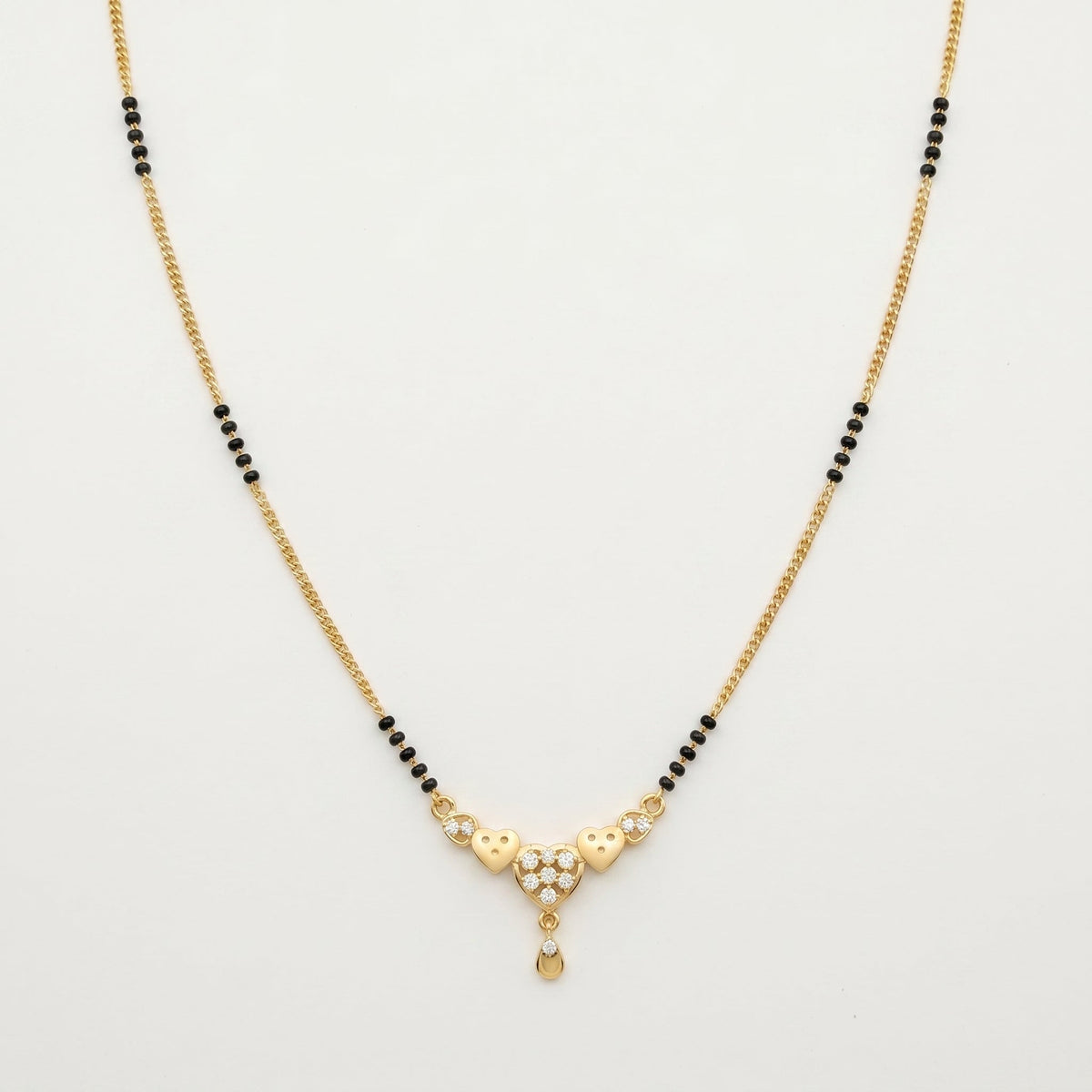 Svarna Heart Charm Mangalsutra