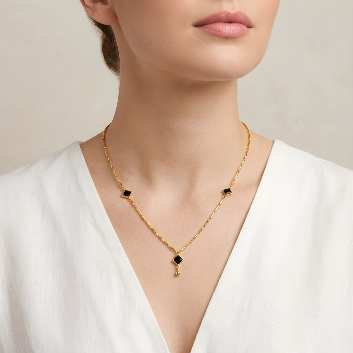 Noir Prism Necklace